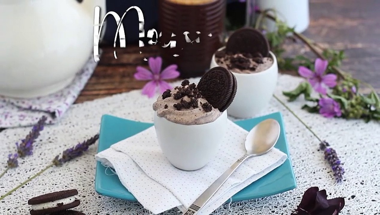 Mousse mit oreo-keksen