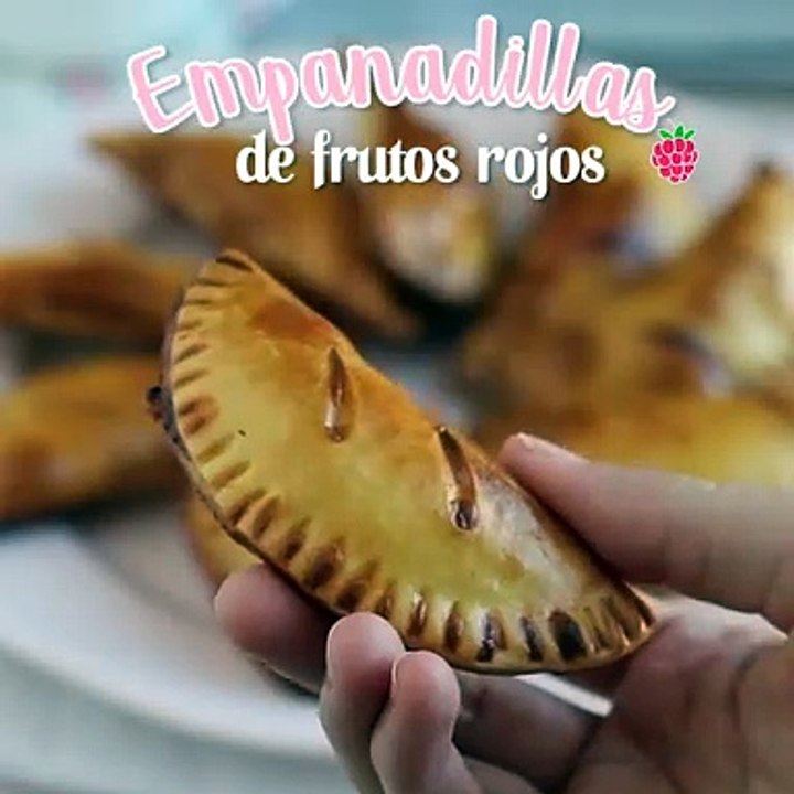 Süßes gebäck mit marmelade