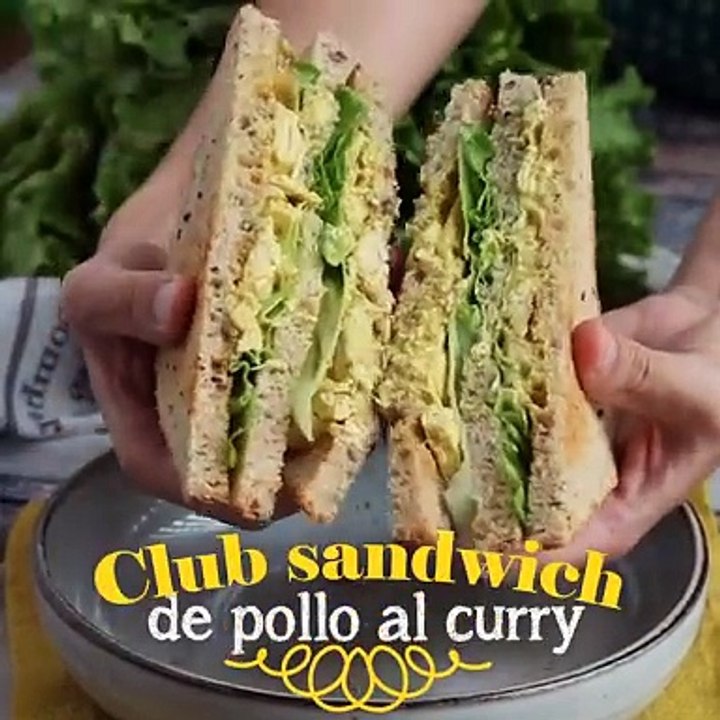 Hähnchen-curry-club-sandwich