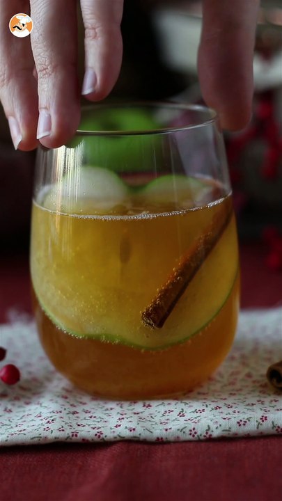 Pumpkin spritz, der würzige cocktail mit kürbissirup!