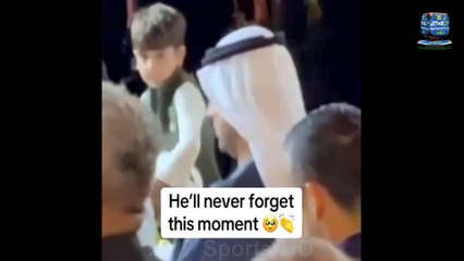 Cristiano Ronaldo Goes Viral as Emerges Incredible Gesture Being Approached By Starstruck Young Fan-