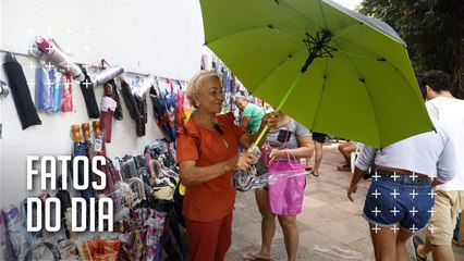 Sombrinhas em alta o impacto das chuvas nas vendas no bairro da Pedreira