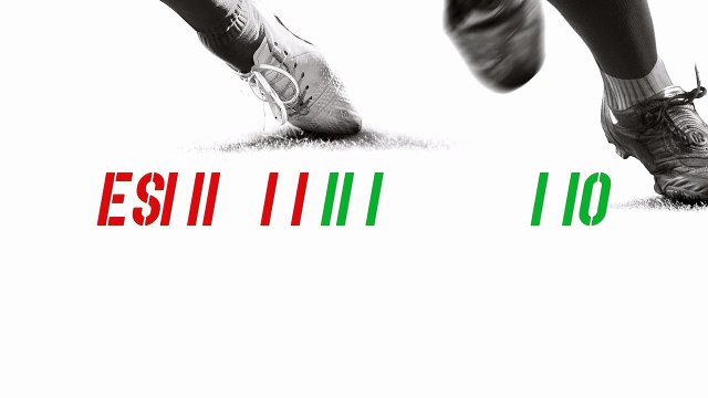 Manifestantes con la Junta directiva del Sevilla en la junta de accionistas