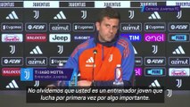 Motta bromea con un periodista sobre su posición en el derbi: 