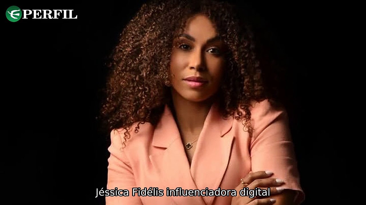 "Jéssica Fidélix honra legado da mãe, Giulia Costa exibe corpo real e Anitta enfrenta susto com seu cachorro"