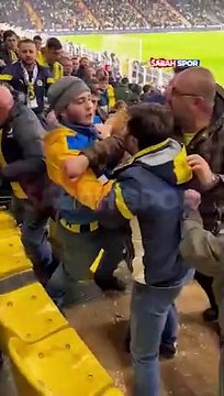 Ali Koç'un adamları Fenerbahçe taraftarına saldırdı!