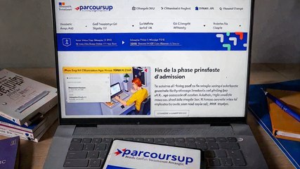 Parcoursup : le gouvernement durcit la surveillance des formations privées à but lucratif