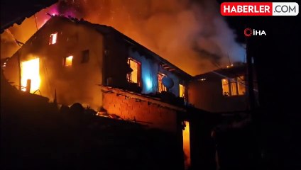 Hisarcık'ta Yangın: 2 Ev ve 1 Ahır Zarar Gördü