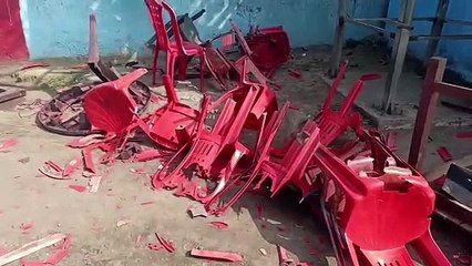 हिलटॉप आउटसोर्सिंग कम्पनी में बवाल और एसडीपीओ पर हमला के जिम्मेदार जेएमएम नेता की गिरफ्तारी को लेकर पुलिस सख्त,जेएमएम नेता को ढूढने गई पुलिस बल पर महिलाओं ने लगाया मारपीट, तोड़फोड़ का आरोप,महिलाओं में प