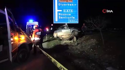 Korkunç kaza kamerada! Otomobil ikiye katlandı