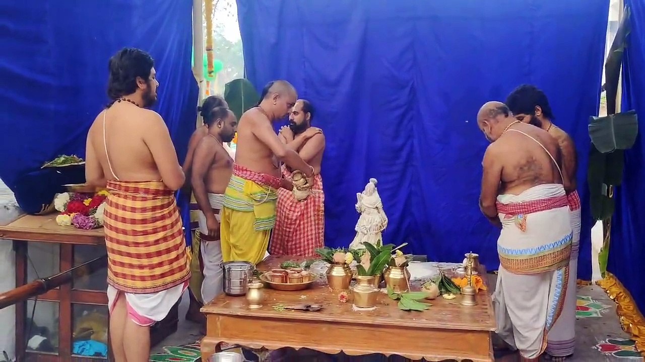 Ap_vsp_67_11_ Simhadri _mahotsavlu_av_ap10145
