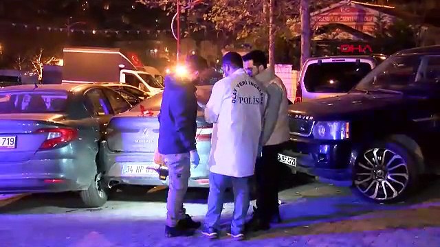 Seyir halindeki araca çapraz ateş