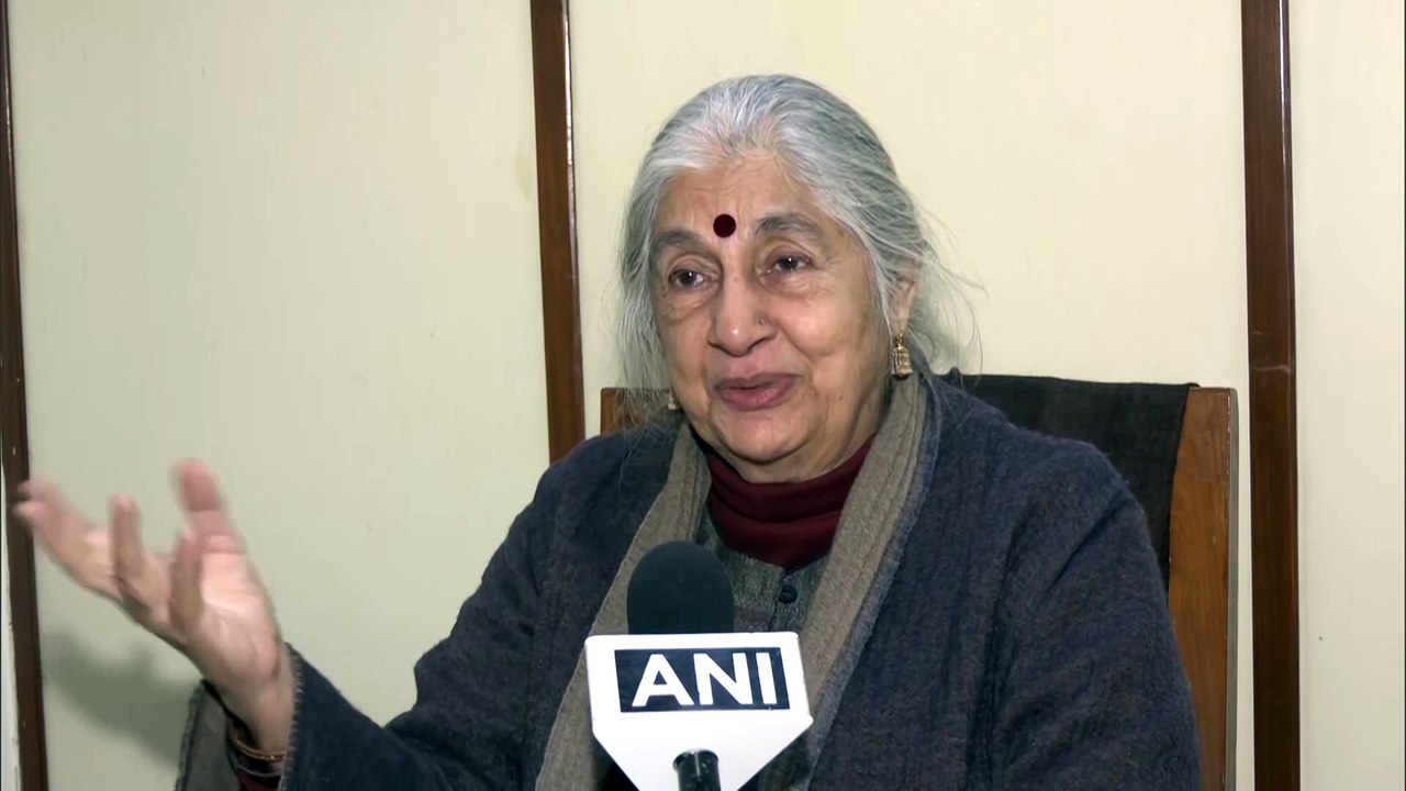 Hn_Ani_Del_Subhashini_Ali_On_Nitesh_Rane_Evm_12-33-08