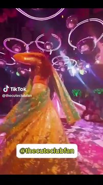 Hania Amir and Yashma gill trending dance #haniaamir #yashmagill