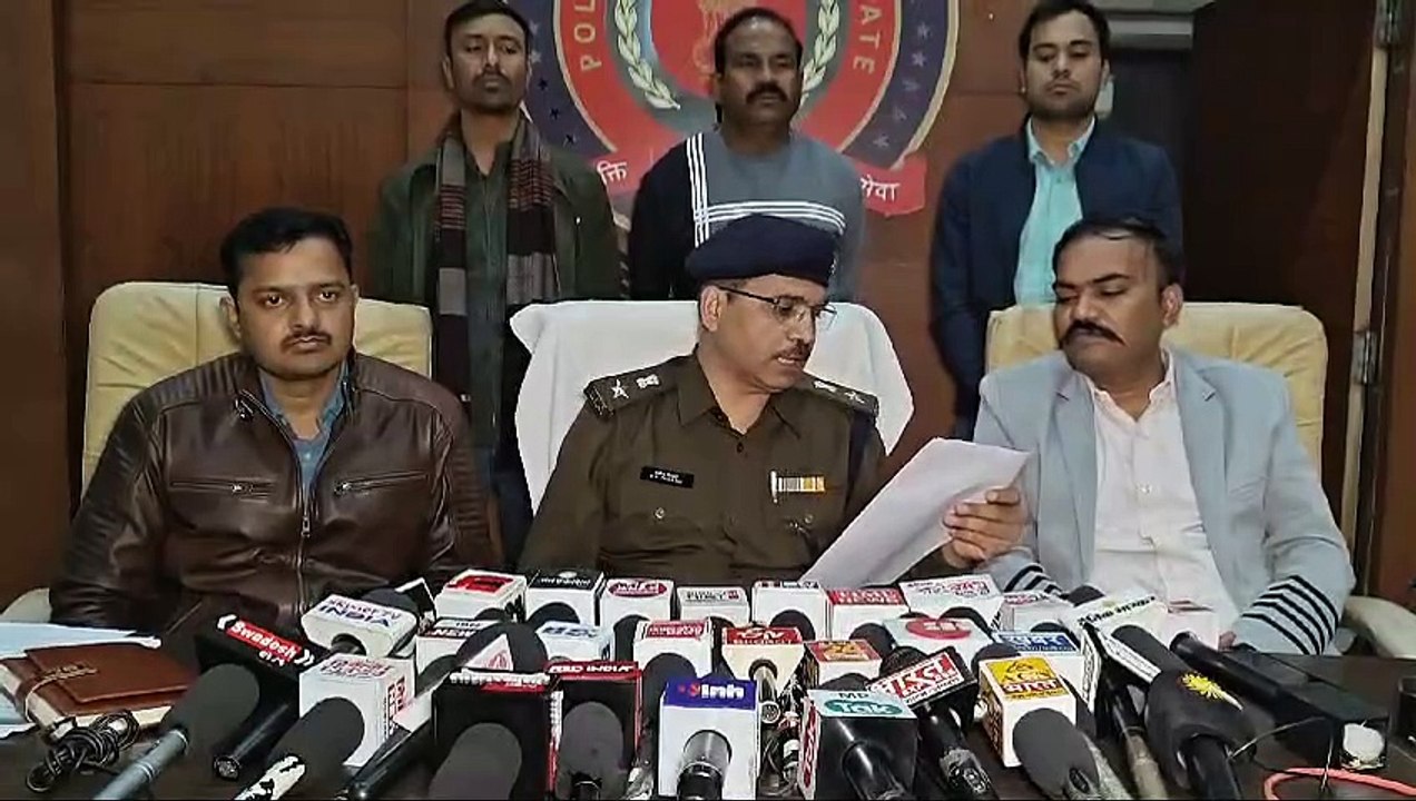 मादक पदार्थ की तस्करी करने वाले आरोपियों की निशानदेही पर पुलिस ने कार चुराने वाले गिरोह को पकड़ा , पकड़े गए आरोपियों से लग्जरी कार पुलिस ने की बरामद।