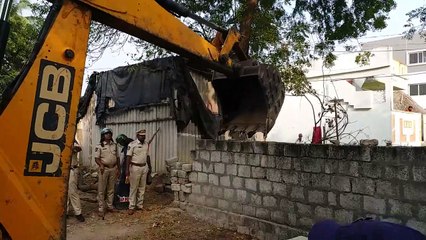 ap_gnt_51_ 11_  Road_ in _wall _Remove-av_ap10235