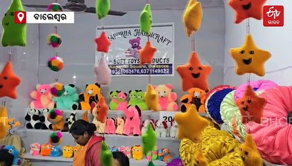 ପଲିଶ୍ରୀ ମେଳା କୋଶମ୍ବରେ ଝଲସୁଛି ମହିଳାଙ୍କ ହାତ ତିଆରି ସାମଗ୍ରୀ
