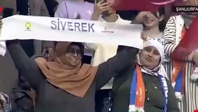 Erdoğan, İbrahim Tatlıses ile birlikte dakikalarca şarkı söyledi