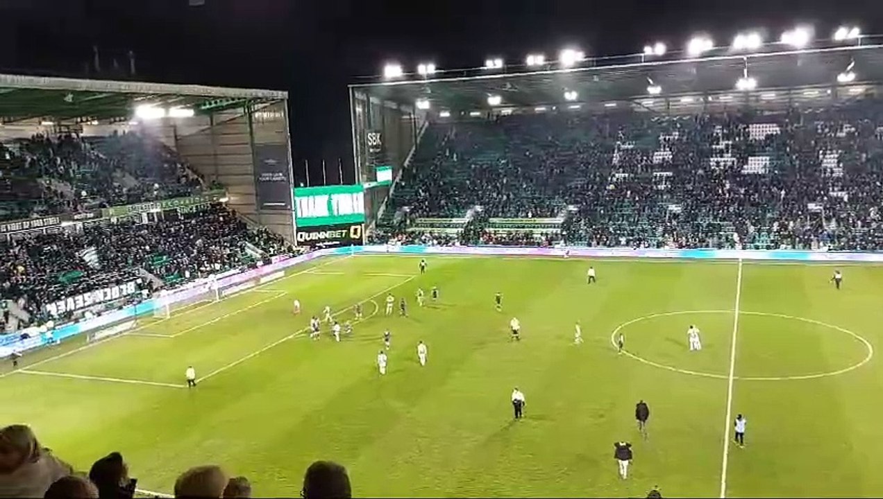 Hibs beat Motherwell