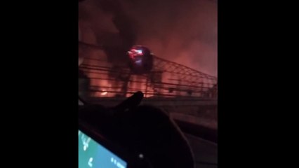 경기 고양 창고형 비닐하우스서 불...다친 사람 없어 / YTN