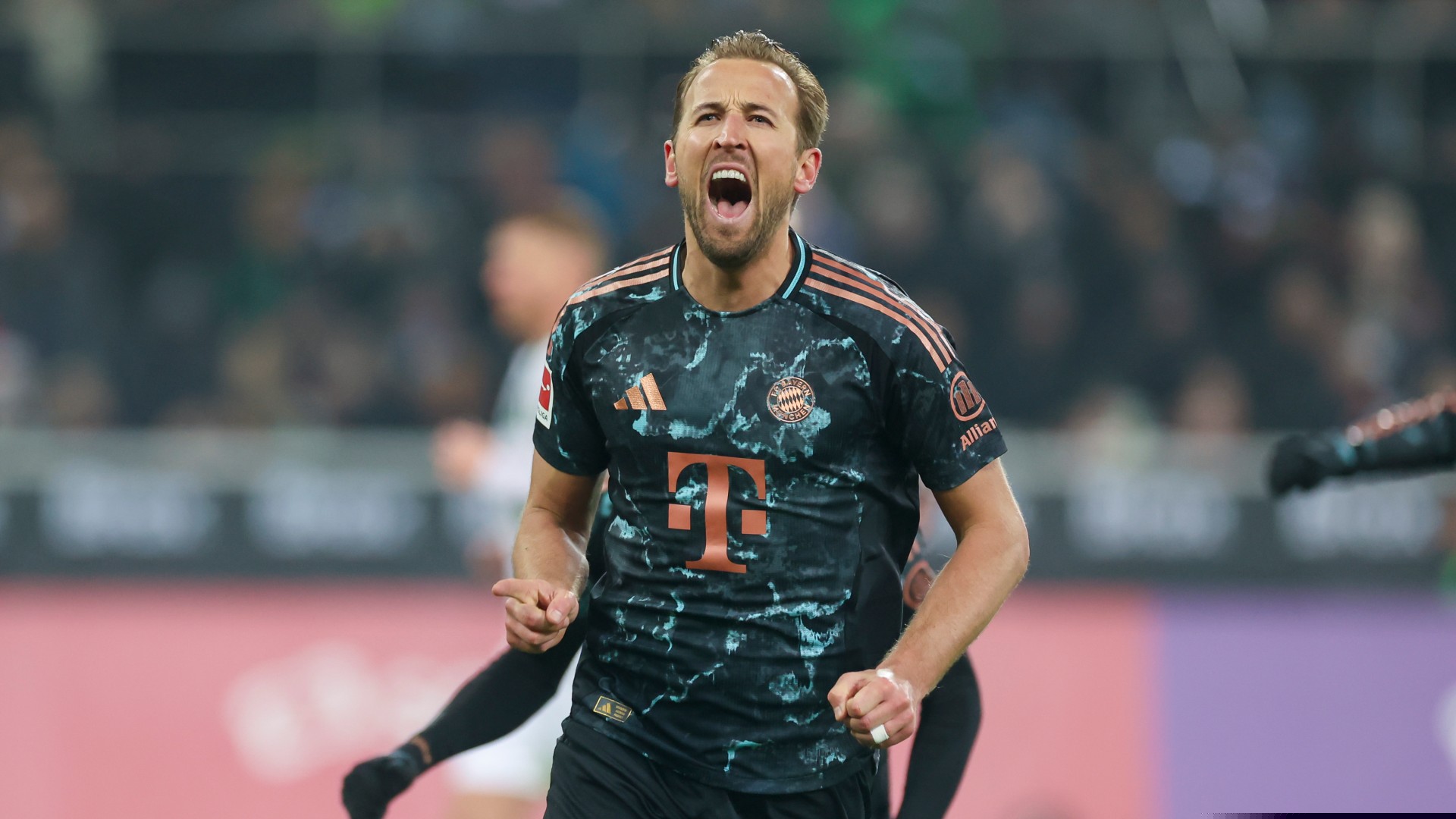 Borussia Moenchengladbach v Bayern Munich