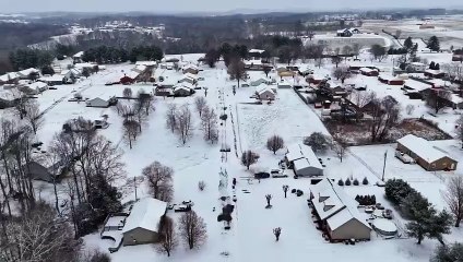 Enquanto Califórnia arde, Kentucky está coberto de 'branco'. As imagens