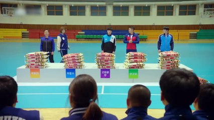 All Girls Fall in Love With the New Handsome Student Except the Girl He Loves