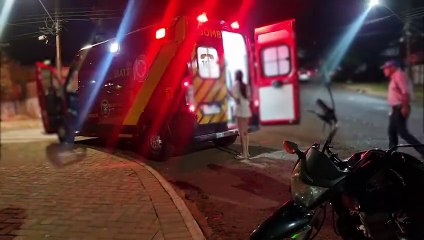 Motociclista fica ferido em acidente de trânsito no Santa Felicidade