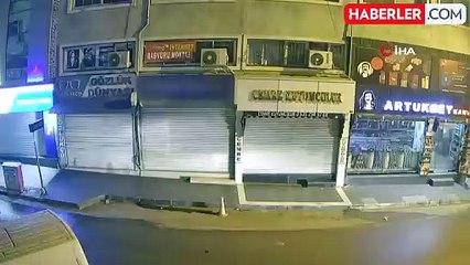 Hatay'da Kaldırıma Çıkan Otomobil Takla Attı: Bir Kişi Yaralandı