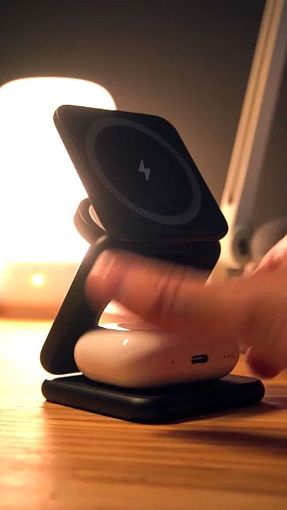 Ultimate 3-in-1 Foldable Magnetic Wireless Charger for Multiple Devices