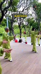 Exercícios que os idosos chineses fazem, sendo o país com mais longevidade.