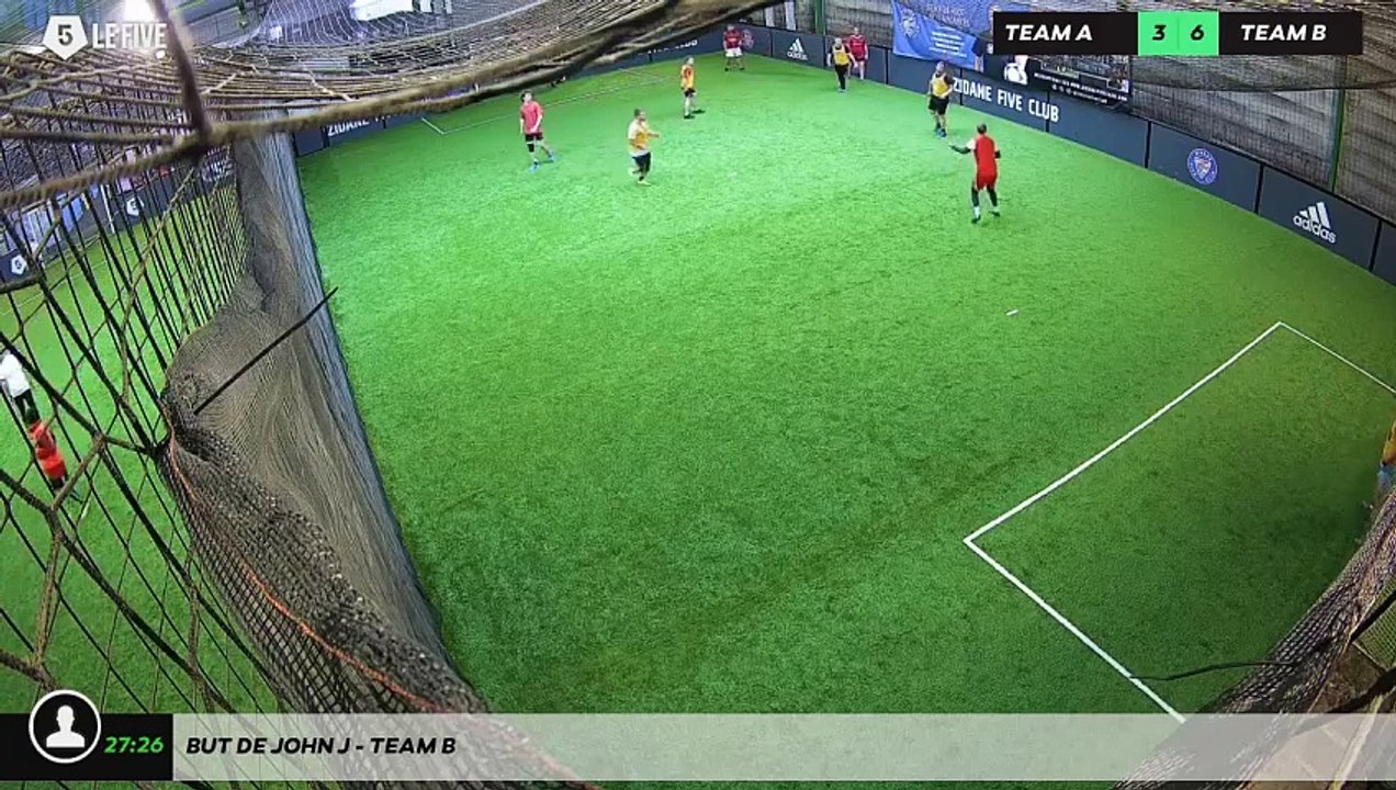 But de John J - Team B