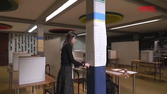 Croazia, Paese al voto per le presidenziali: il favorito è Milanovic