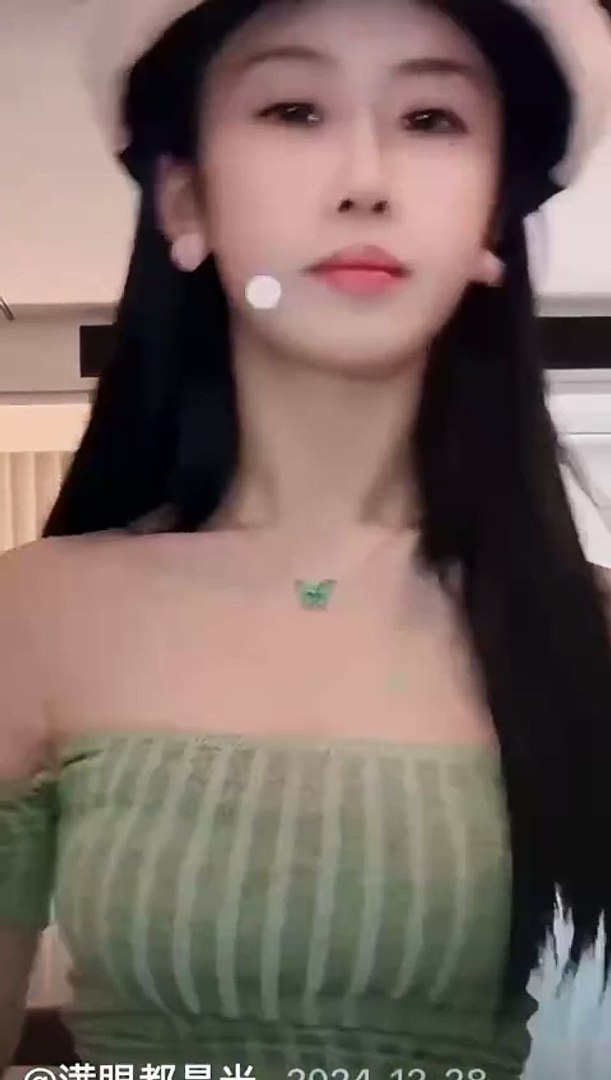 ⁣Stunning Dance Cover by Beautiful Chinese Girl EP6 💃✨ #beauty #chinesedance #chinadance #douyin