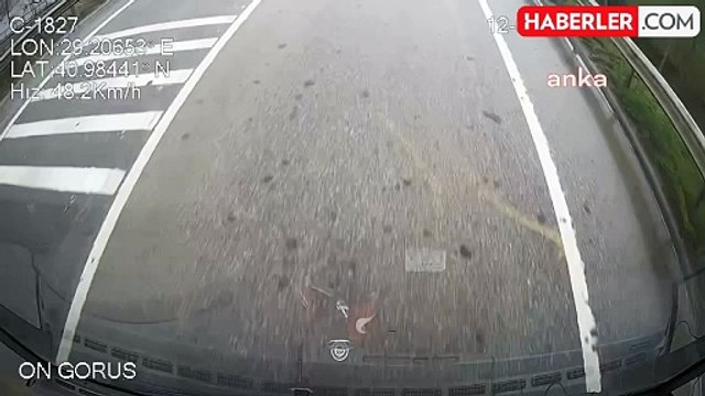 Sancaktepe'de İETT Otobüsüne Çarpan Araç Kazası: 1 Ölü, 4 Yaralı