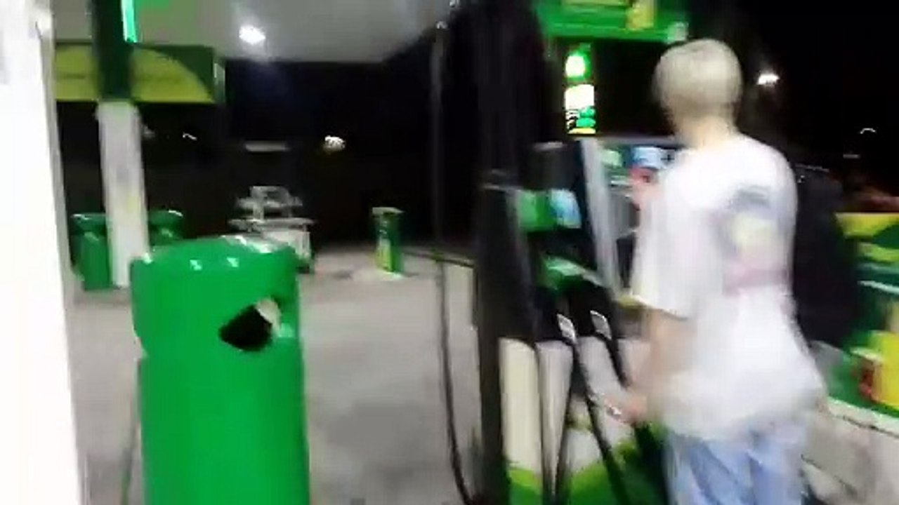 Just Stop Oil GP jailed for smashing petrol pumps