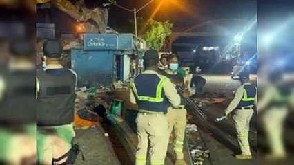 Obras Públicas elimina puestos ilegales por ampliación km 9 de Duarte