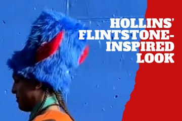 Mack Hollins channels Fred Flintstone with barefoot look