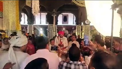सरकारी मंदिर में प्राइवेट शादी मचा बवाल जांच के आदेश