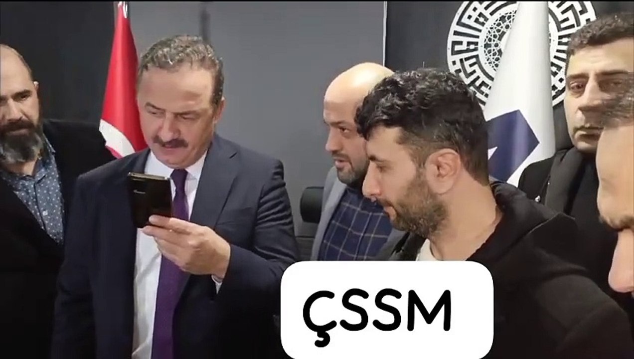 Kocaeli'de Çıraklık Staj Sigortası Mağdurları Derneği Yönetimi, Anahtar Partisi'nin Kocaeli İl Başkanlığı Açılışına Katıldı