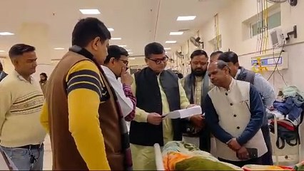 केन्द्रीय राज्य मंत्री राजभूषण चौधरी दो दिवसीय दौरे पर पहुँचे धौलपुर, प्रशासन से वार्ता कर जिला अस्पताल का किया निरीक्षण, व्यवस्थाएं देख संतोष जताया