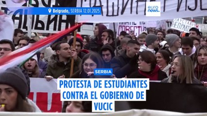 Los estudiantes serbios se manifiestan contra las supuestas violaciones de los derechos civiles bajo el Gobierno de Vucic