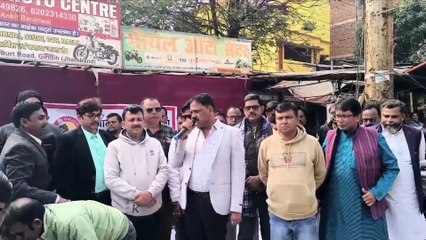 हमला मामले पर पत्रकारों ने दिया धरना, बोले मंत्री संवेदक पर होगी कार्रवाई