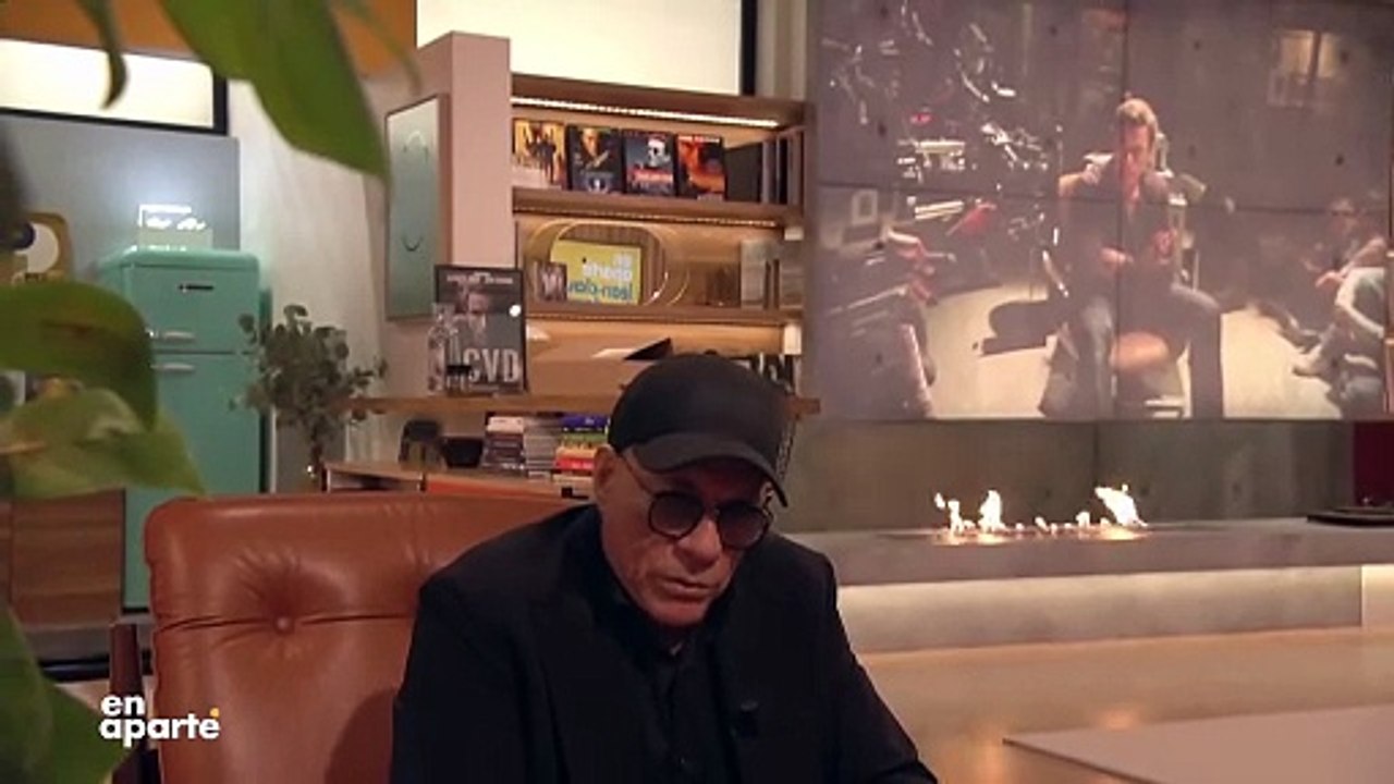 Jean-Claude Van Damme évoque sa relation avec ses enfants dans l'émission En Aparté sur Canal+.