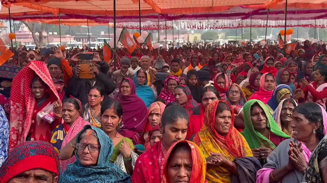 RJD के लोग भेड़िया के खाल वाले सुधरने का कर रहे नाटक, ये भेड़िया ही है।गुंडा टैक्स वसूलने में तेजस्वी यादव और उनका परिवार एक्सपर्ट।