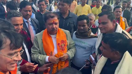 RJD के लोग भेड़िया के खाल वाले सुधरने का कर रहे नाटक, ये भेड़िया ही है।गुंडा टैक्स वसूलने में तेजस्वी यादव और उनका परिवार एक्सपर्ट।