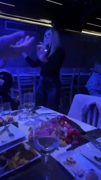 Το καυτό τσιφτετέλι της Ελένης Πετρουλάκη