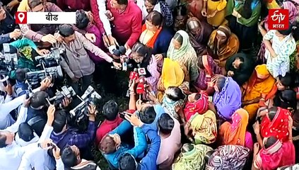 मनोज जरांगे पाटील आणि पोलीस प्रशासनाच्या विनंतीने धनंजय देशमुख याचं ‘शोले स्टाईल’ आंदोलन मागे