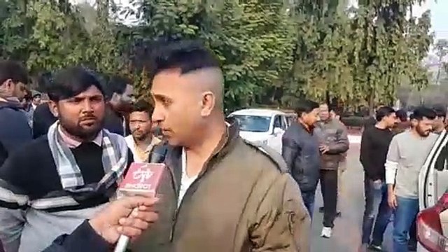 राज्यपाल से मिलने के बाद बोले अभ्यर्थी, राज्यपाल ने लगभग 40 मिनट उन लोगों की बातों को सुना, पीके का अनशन तुड़वाने पर विशेष ध्यान