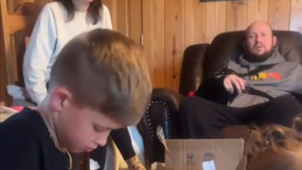 Christmas surprise: Grandmother surprises little football fan with Oklahoma football game ticket